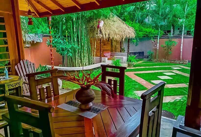 家庭间, Thara Cabana