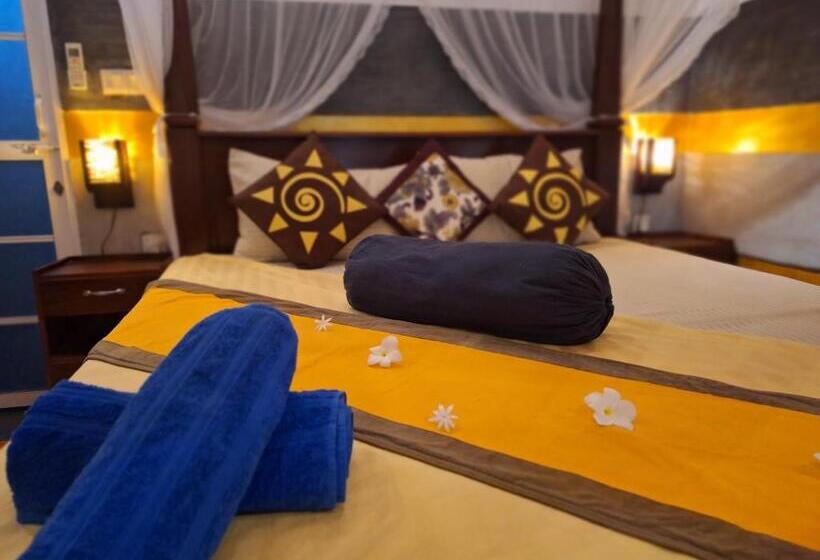 家庭间, Thara Cabana