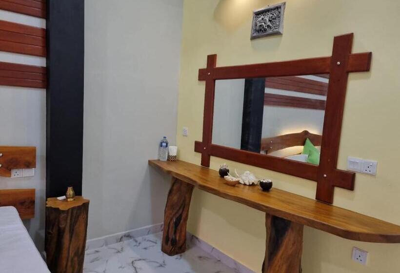 标准间, Thara Cabana