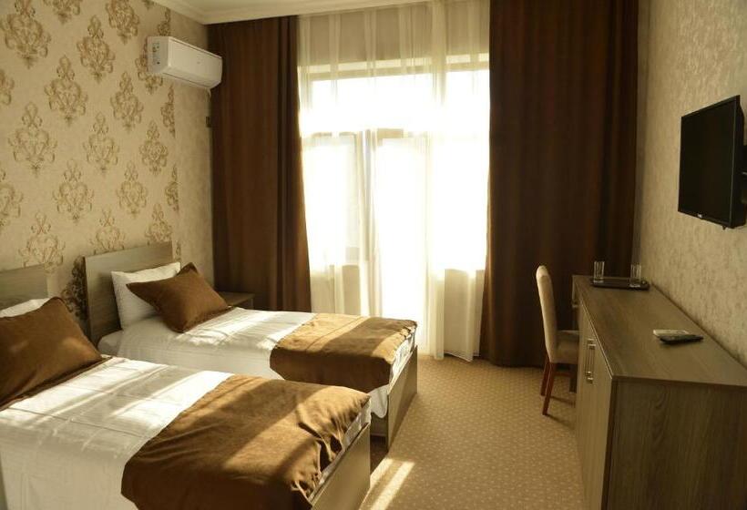 اتاق اکونومی, Hirkan Park