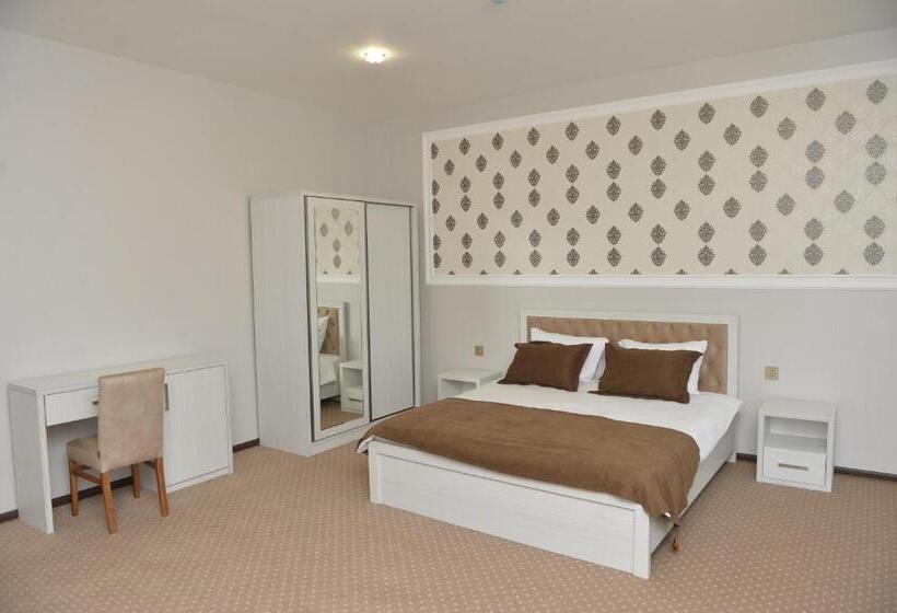 سوییت, Hirkan Park