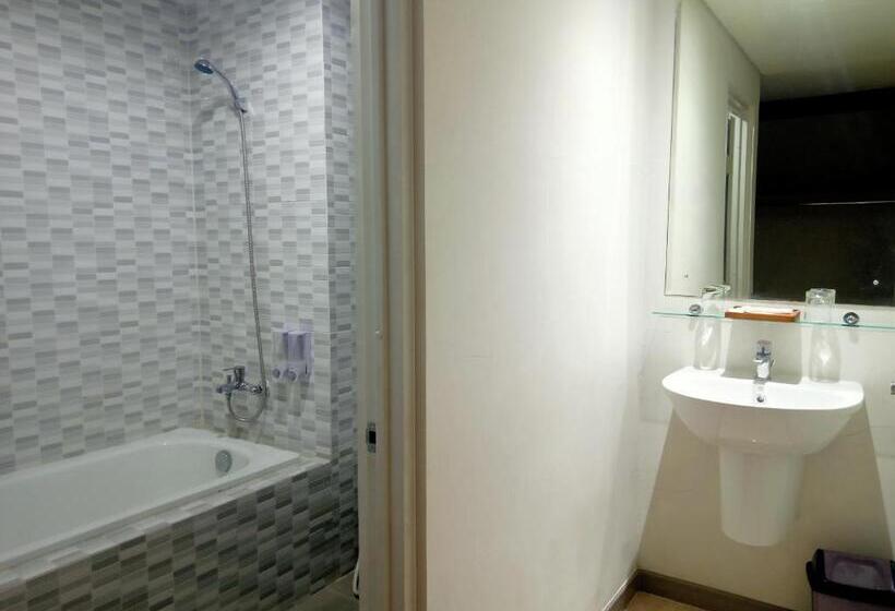 디럭스 룸, Nalendra Plaza Subang