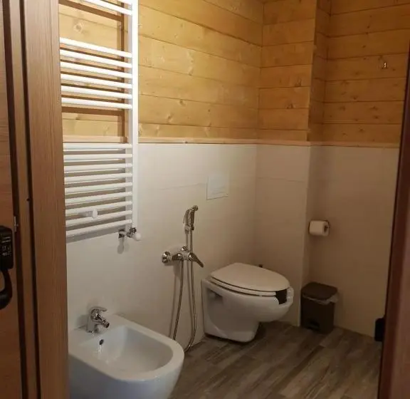 身障者適用キングサイズベッドルーム, Lorica Suite Lago