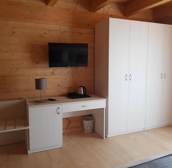 Семейный Номер Вид на Горы, Lorica Suite Lago