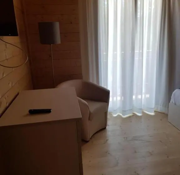スタンダード４人部屋, Lorica Suite Lago
