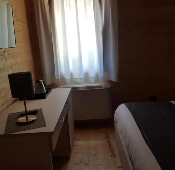 חדר סטנדרט לארבעה, Lorica Suite Lago