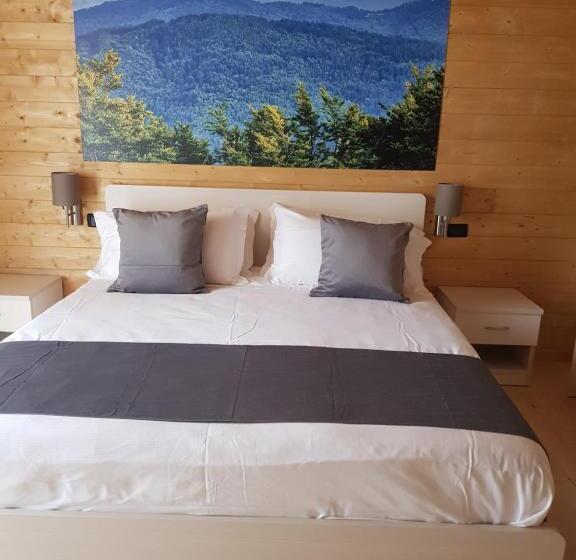 חדר משפחתי, Lorica Suite Lago