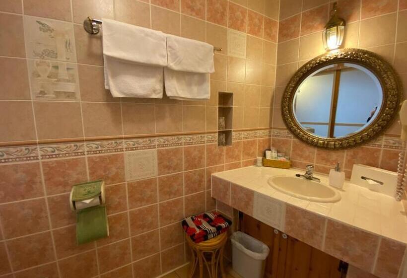 חדר דלוקס, Private Hotel Rei