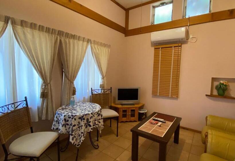 חדר דלוקס, Private Hotel Rei