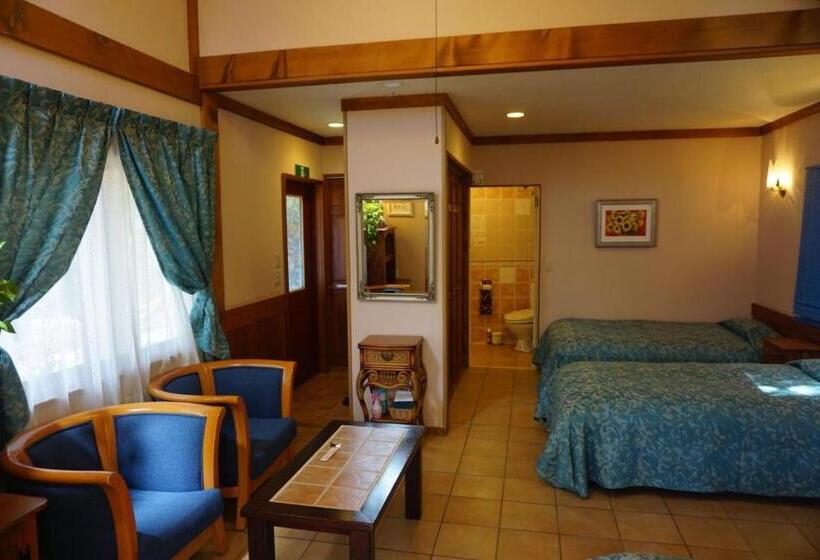 デラックスの４人部屋, Private Hotel Rei