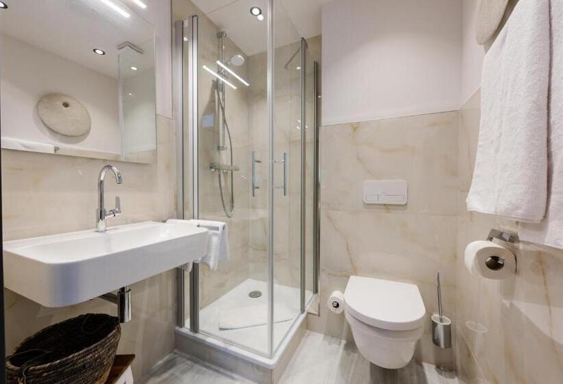 غرفة قياسية فردية, 360 Grad Hotel & Bar