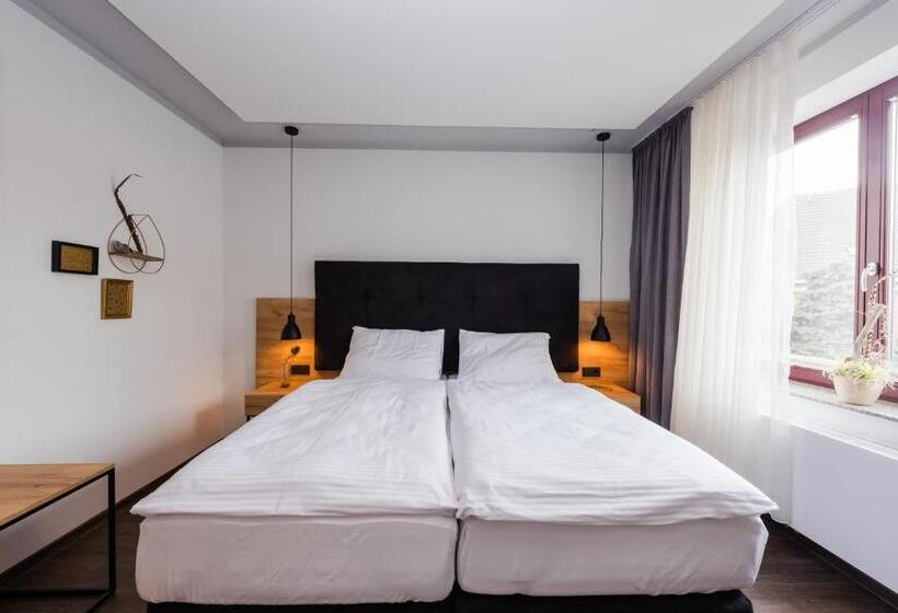 غرفة قياسية, 360 Grad Hotel & Bar