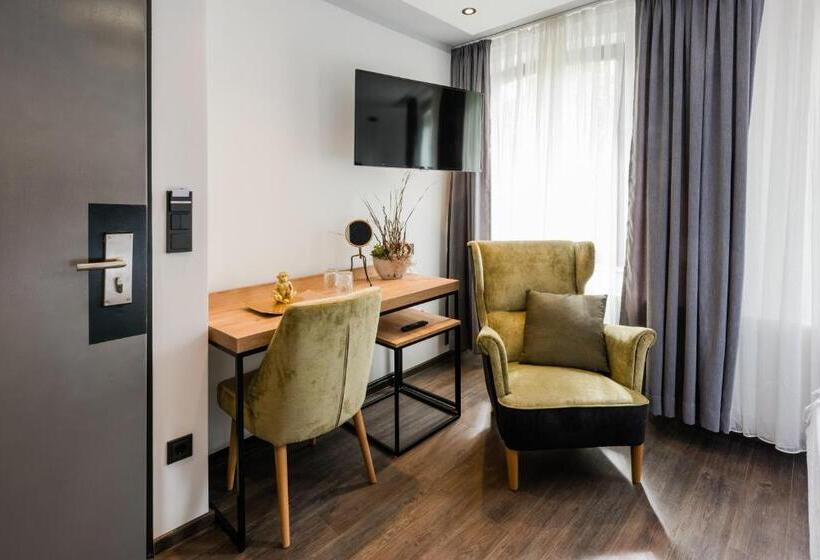 غرفة قياسية, 360 Grad Hotel & Bar