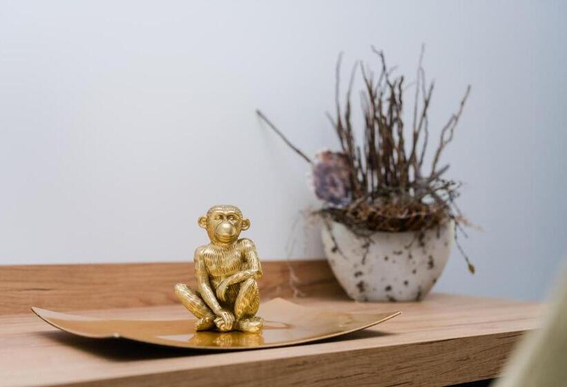 غرفة قياسية, 360 Grad Hotel & Bar