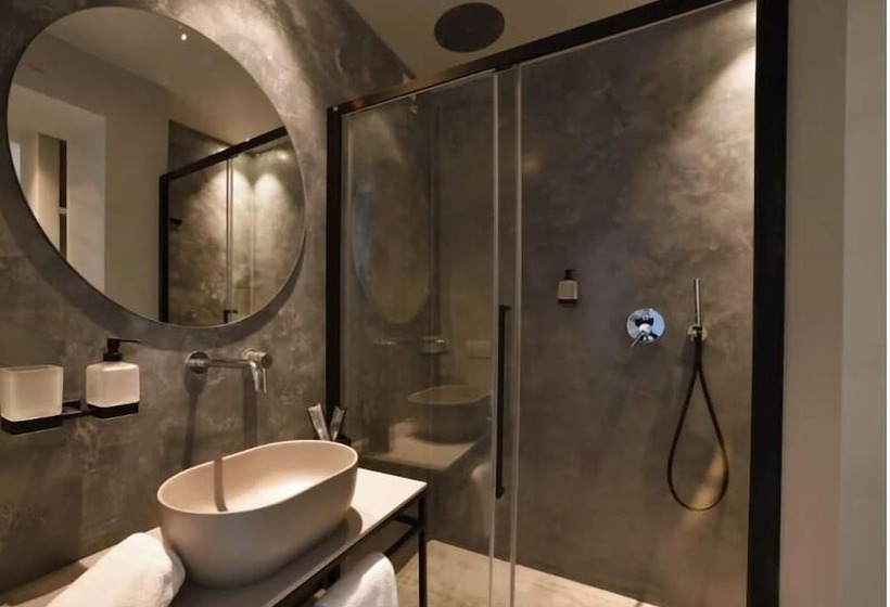 Люкс, Boutique Hotel De La Ville