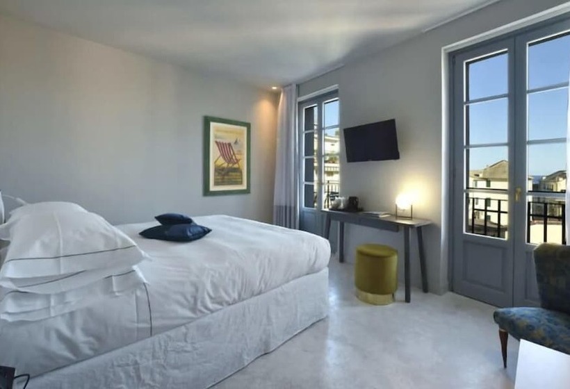Люкс, Boutique Hotel De La Ville