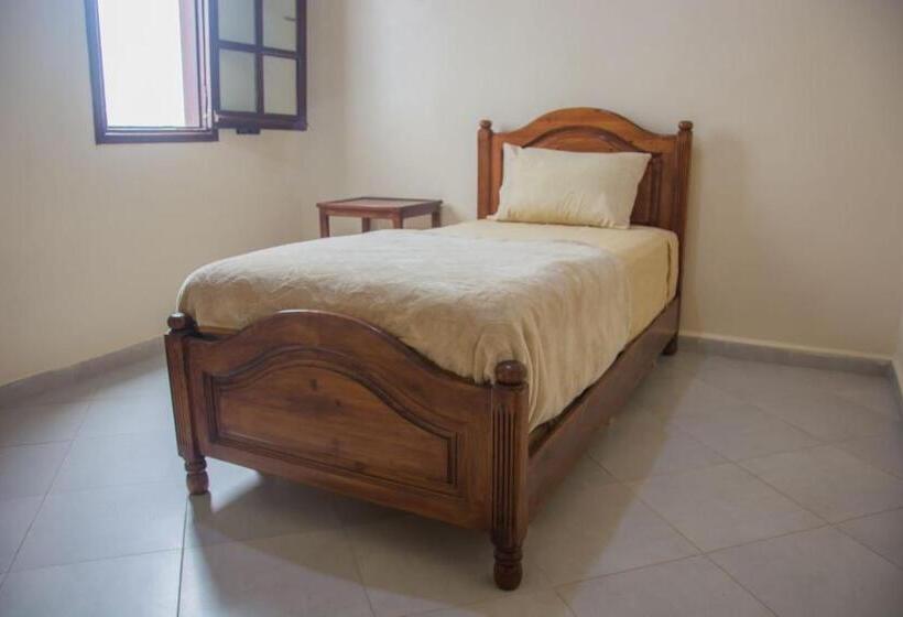 اتاق استاندارد یک نفره, Hôtel Afoulki Tiznit