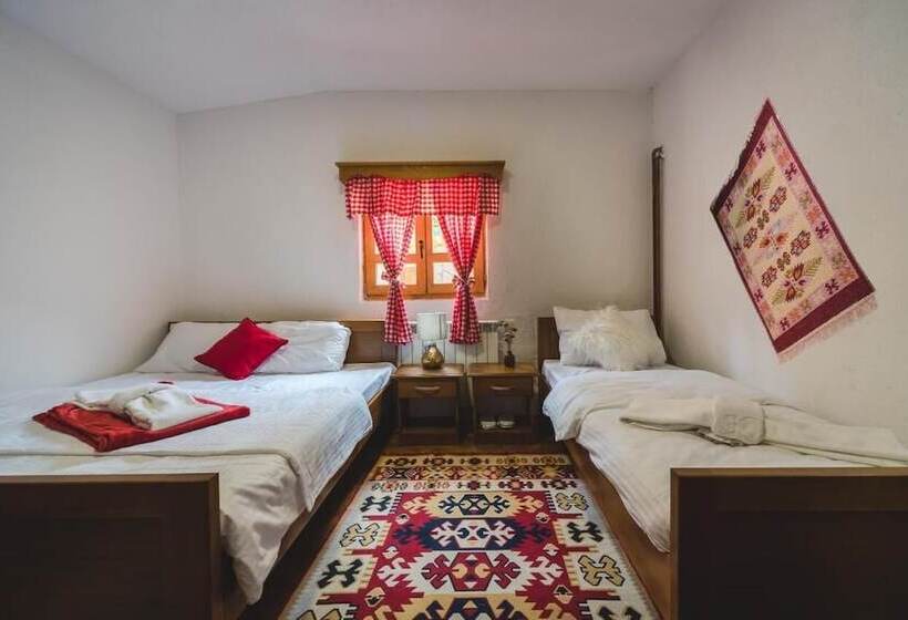 اتاق استاندارد سه نفره, Jela Natural Resort