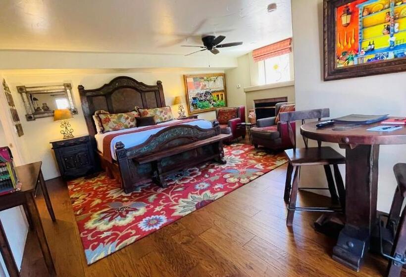 اتاق استاندارد با چشم‌انداز باغ, Casa Sedona Inn