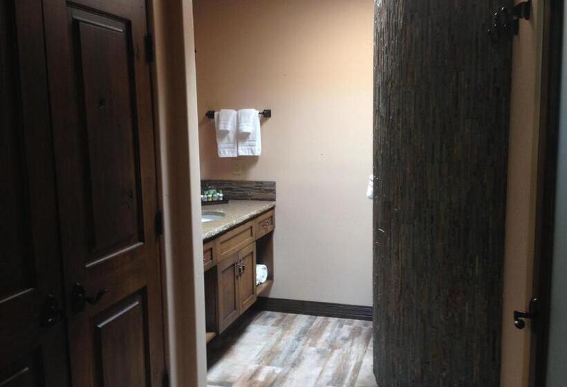 اتاق سوپریور با تخت بزرگ, Casa Sedona Inn