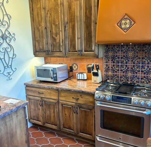 Deluxe Suite King Bed, Casa Sedona Inn