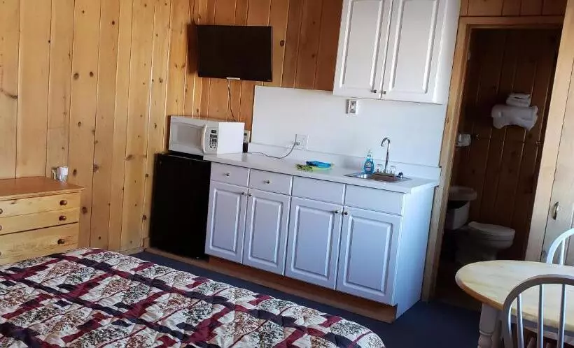デラックスルーム, Caribou Lodge And Motel