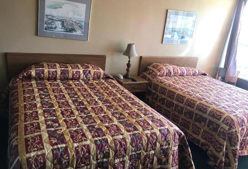 标准间, Budget Host Village Inn