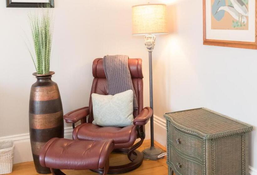 带大床的标准间, Captain Freeman Inn