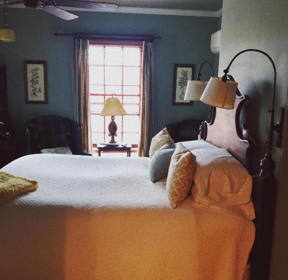 스탠다드 룸 풀장 전망, Captain Freeman Inn
