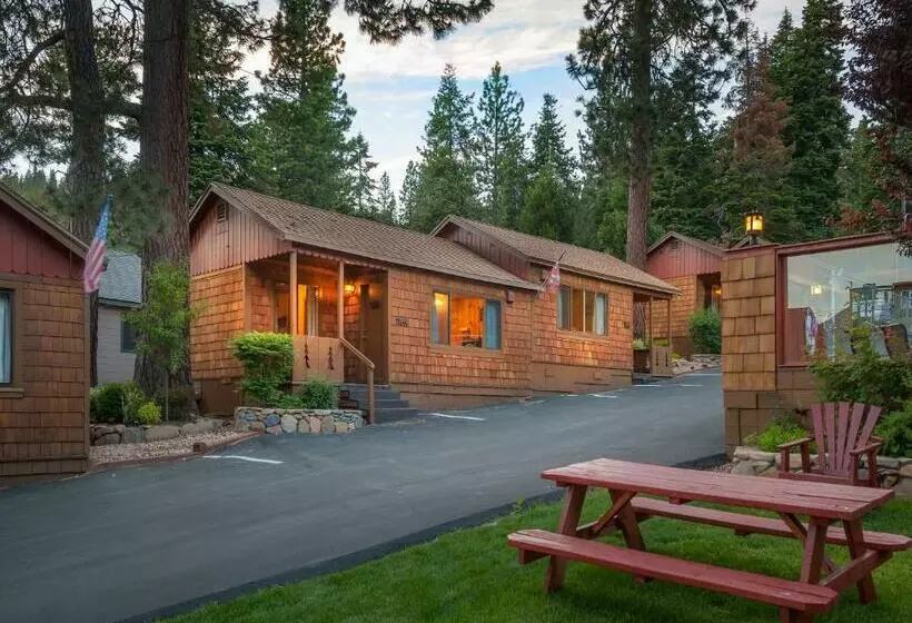 آپارتمان 1 خوابه, Cedar Glen Lodge