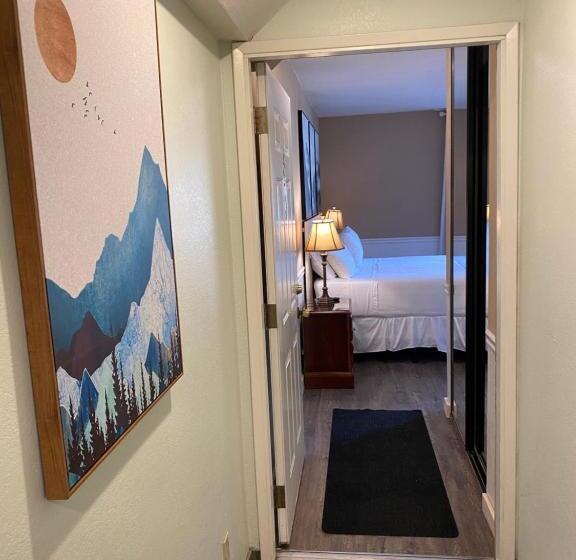 小型套房, Cinnamon Bear Inn