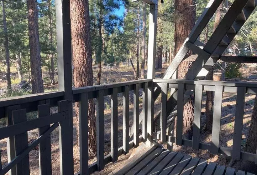 سوییت, Cinnamon Bear Inn