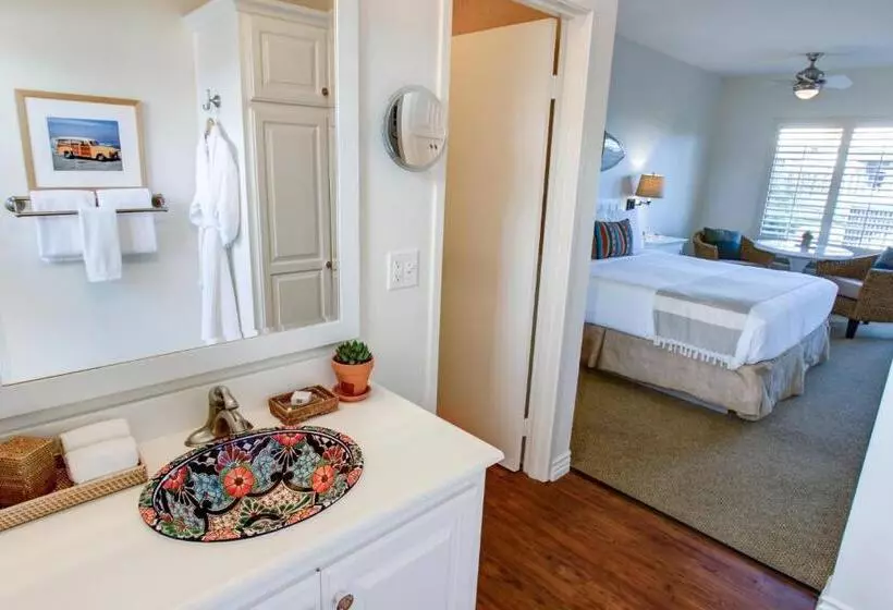 اتاق استاندارد با چشم‌انداز استخر, Laguna Beach House