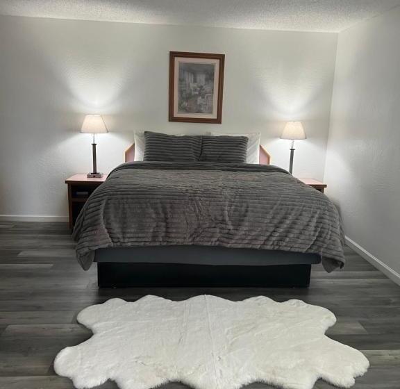 Стандартный Номер Кровать Кинг, Cedarwood Inn Of Ashland