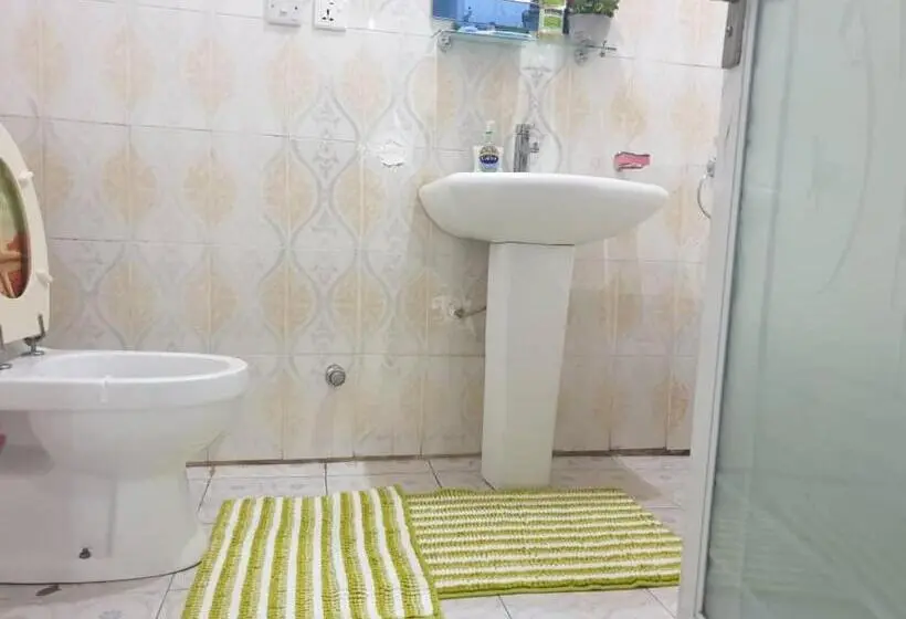ویلای یک اتاق خوابه با استخر شنا, Afri Royal