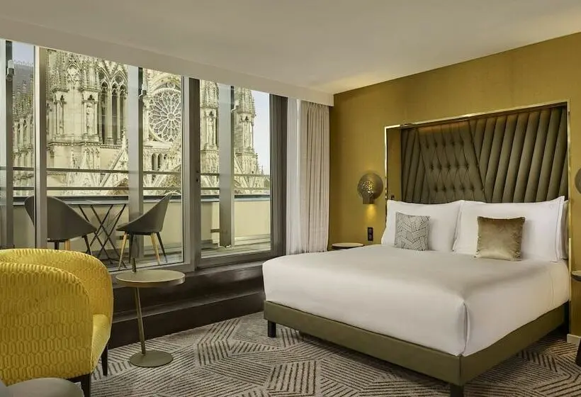 سوئیت جونیور با چشم‌انداز, La Caserne Chanzy Hotel & Spa, Autograph Collection