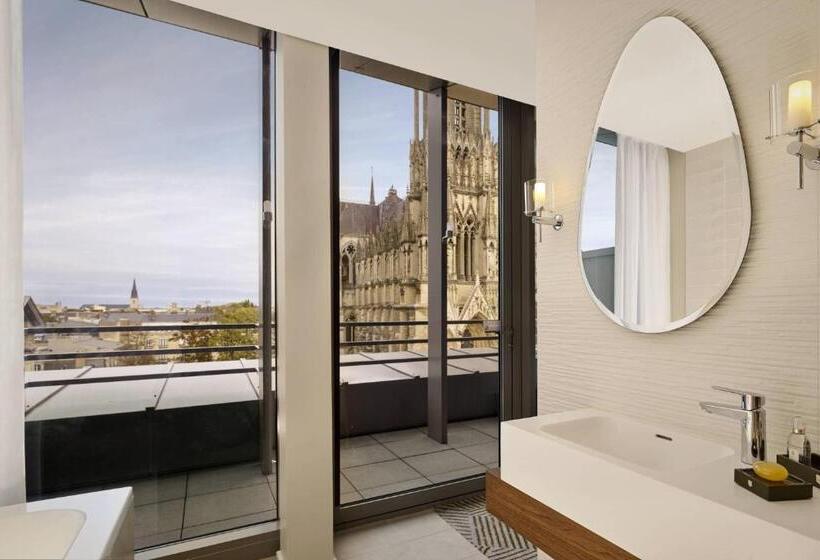 Номер Executive Кровать Кинг, La Caserne Chanzy Hotel & Spa, Autograph Collection