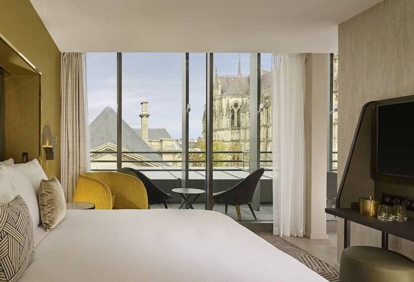 Полулюкс с Видом, La Caserne Chanzy Hotel & Spa, Autograph Collection