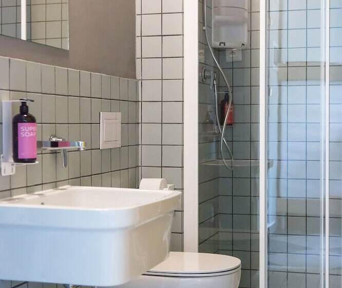 家庭间, Combo Milano