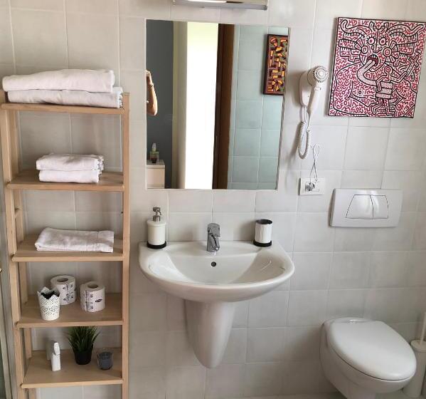 اتاق استاندارد, Irides Rooms