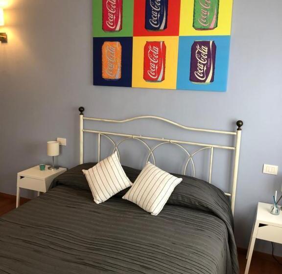 اتاق استاندارد سه نفره, Irides Rooms