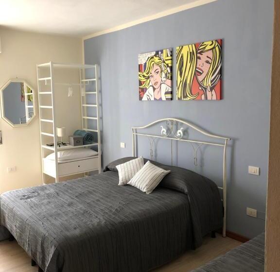 اتاق استاندارد چهار تخته, Irides Rooms