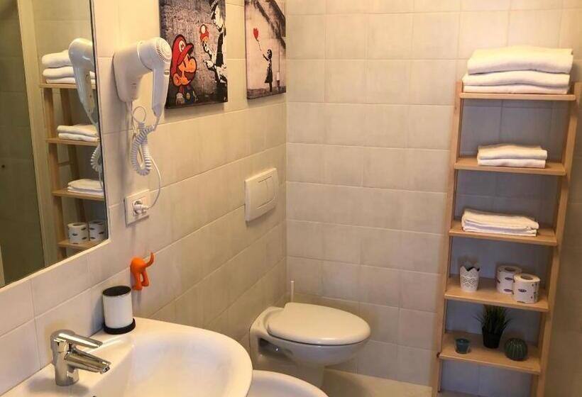 اتاق استاندارد یک نفره, Irides Rooms