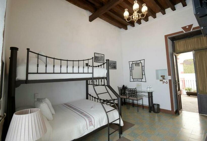 חדר סטנדרט לשלושה, Quinta Alhóndiga Galindo Hotel Boutique