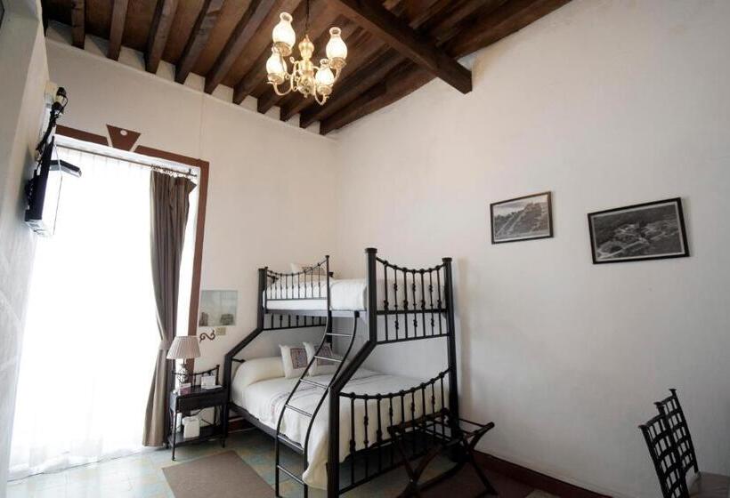 חדר סטנדרט לשלושה, Quinta Alhóndiga Galindo Hotel Boutique