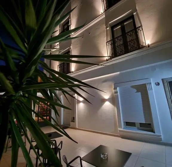 سوییت خانوادگی, Old Town Villa