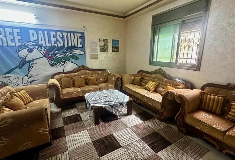 آپارتمان 1 خوابه با تراس, Hebron Hope Guesthouse