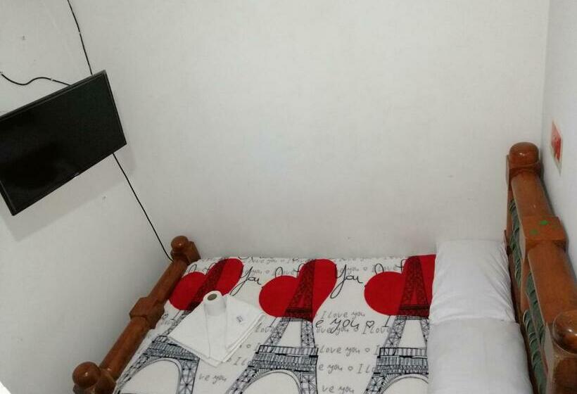 اتاق استاندارد یک نفره, Armenia Center