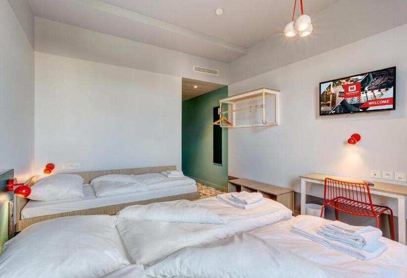 Chambre Triple Standard, Meininger Hotel Paris Porte De Vincennes