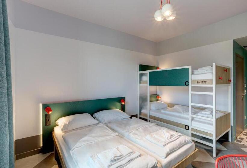 Chambre Quadruple Standard, Meininger Hotel Paris Porte De Vincennes